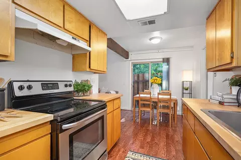 Kitchen - 1311 Drake Dr #1, Davis, CA 95616 photo 3 of 3