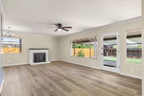 1337 Pearl St, Modesto, CA 95350 photo 5