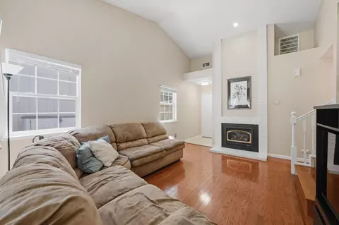 Living - 3006 Springview Meadows Dr, Rocklin, CA 95677 photo 1 of 2