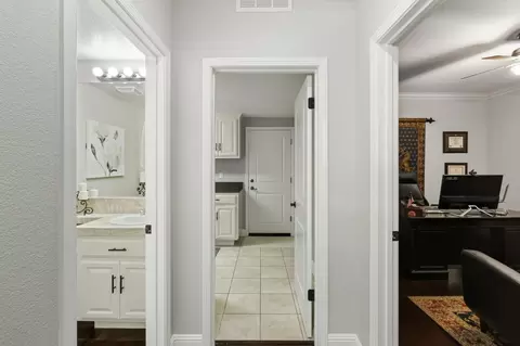 Entry Way - 552 Denier Ct, Galt, CA 95632 photo 20 of 21