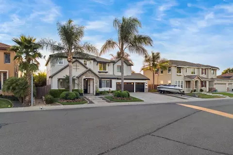 Exterior - 552 Denier Ct, Galt, CA 95632 photo 2 of 7