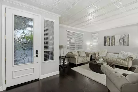 Entry Way - 552 Denier Ct, Galt, CA 95632 photo 3 of 21
