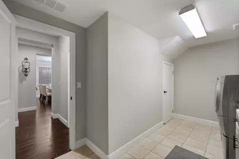 Entry Way - 552 Denier Ct, Galt, CA 95632 photo 12 of 21