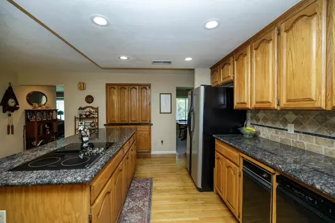 1636 Peacock Dr, Turlock, CA 95382 photo 21