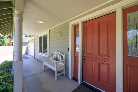 1636 Peacock Dr, Turlock, CA 95382 photo 5