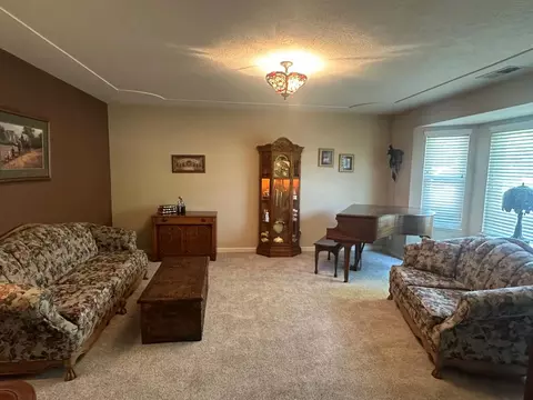 Living - 1636 Peacock Dr, Turlock, CA 95382 photo 1 of 7