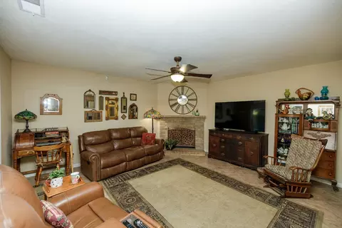 1636 Peacock Dr, Turlock, CA 95382 photo 14