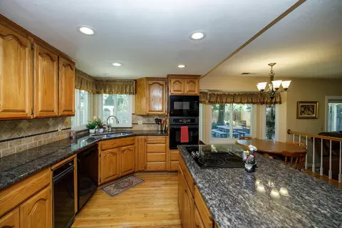 1636 Peacock Dr, Turlock, CA 95382 photo 20