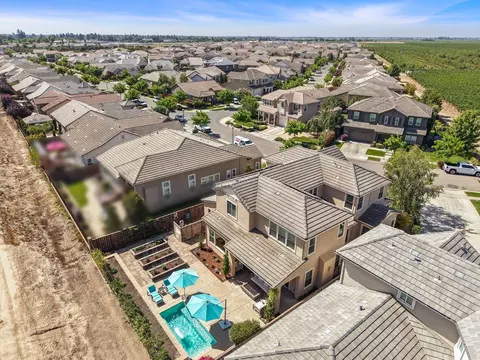View/Area - 3081 Lombard St, Lodi, CA 95242 photo 7 of 18