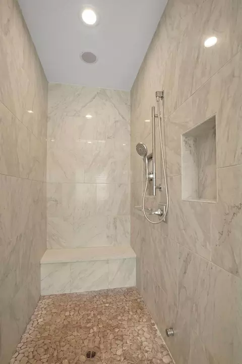Bath - 3081 Lombard St, Lodi, CA 95242 photo 9 of 9