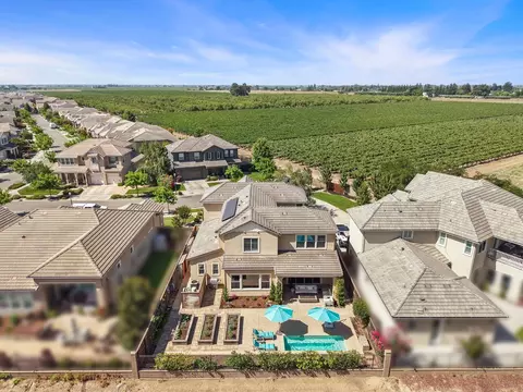 View/Area - 3081 Lombard St, Lodi, CA 95242 photo 5 of 18