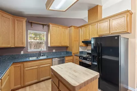 Kitchen - 2915 Kola St, Live Oak, CA 95953 photo 1 of 1