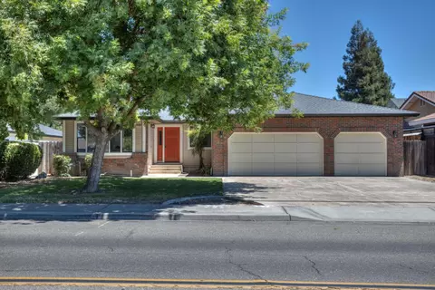 Exterior - 2180 N Berkeley Ave, Turlock, CA 95382 photo 3 of 6