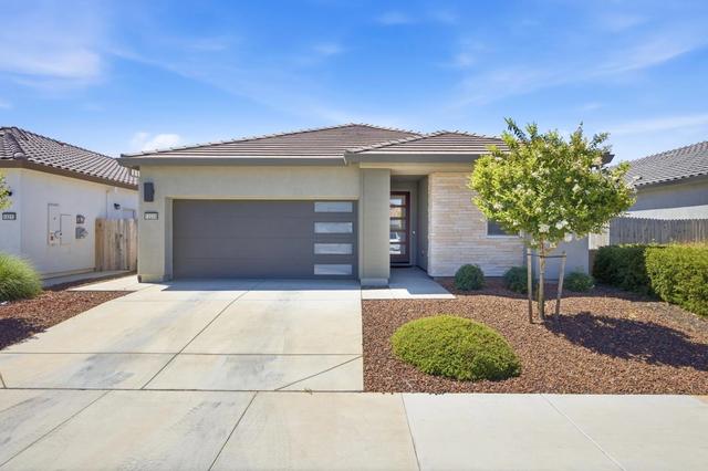 12208 Coal Creek Way, Rancho Cordova, CA 95742