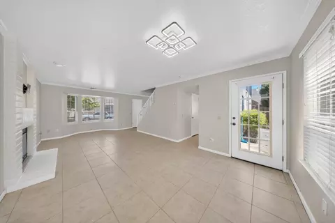 Living - 3829 Olivebranch Ln, Carmichael, CA 95608 photo 9 of 10