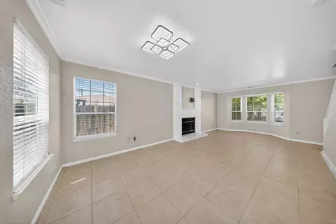 Living - 3829 Olivebranch Ln, Carmichael, CA 95608 photo 10 of 10