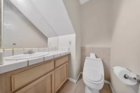 Bath - 3829 Olivebranch Ln, Carmichael, CA 95608 photo 1 of 7