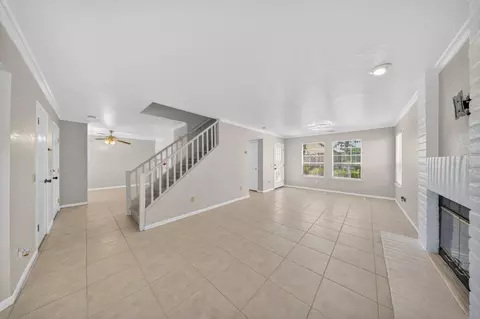 Living - 3829 Olivebranch Ln, Carmichael, CA 95608 photo 7 of 10