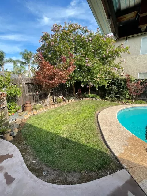 Exterior - 2101 Huxley Way, Modesto, CA 95356 photo 9 of 10
