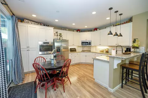 Kitchen - 2101 Huxley Way, Modesto, CA 95356 photo 3 of 5