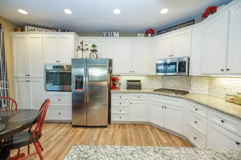 Kitchen - 2101 Huxley Way, Modesto, CA 95356 photo 2 of 5