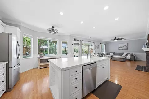 Kitchen - 4385 Bellevue Ct, Turlock, CA 95382 photo 1 of 2