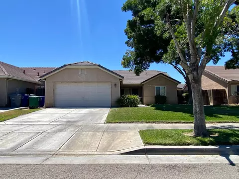 531 Fairmont Dr, Los Banos, CA 93635