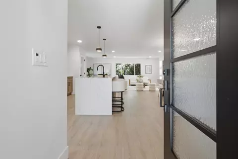 2611 Foothill Dr, Carmichael, CA 95608 photo 5