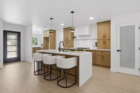 2611 Foothill Dr, Carmichael, CA 95608 photo 7