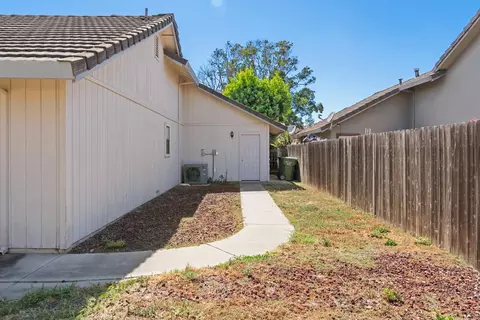 283 Emerald Oak Dr, Galt, CA 95632 photo 21