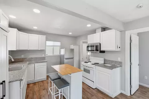 5631 Tully Rd, Modesto, CA 95356 photo 13