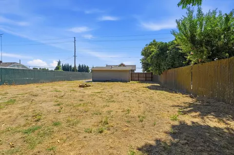 5631 Tully Rd, Modesto, CA 95356 photo 40