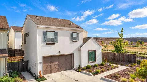 3320 Sunny Gate Ln, Folsom, CA 95630