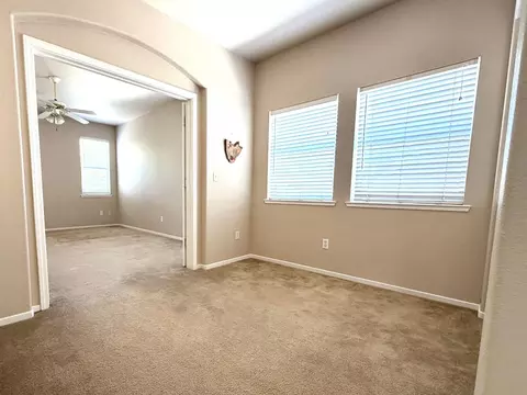 Living - 4109 Vistosa St, Davis, CA 95618 photo 11 of 11