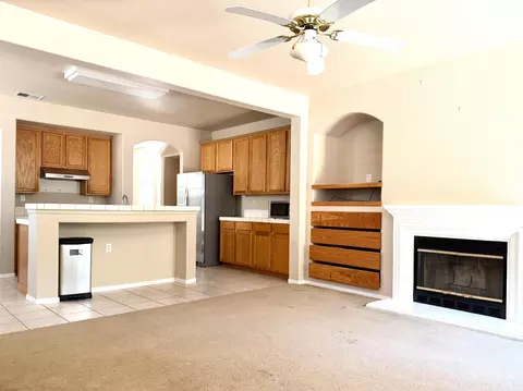 Living - 4109 Vistosa St, Davis, CA 95618 photo 8 of 11