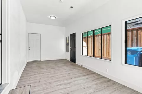 Living - 322 Mylnar Ave, Manteca, CA 95336 photo 2 of 2