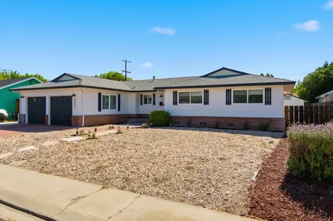 Exterior - 322 Mylnar Ave, Manteca, CA 95336 photo 2 of 7