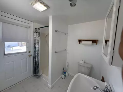Bath - 5000 Wilson Hill Rd, Manton, CA 96059 photo 3 of 4