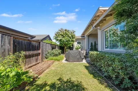 Exterior - 2791 E Tuolumne Rd, Turlock, CA 95382 photo 11 of 12