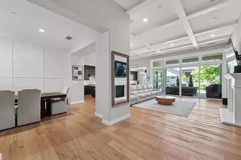 Entry Way - 2791 E Tuolumne Rd, Turlock, CA 95382 photo 2 of 16