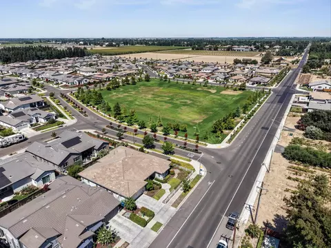 View/Area - 2791 E Tuolumne Rd, Turlock, CA 95382 photo 5 of 6