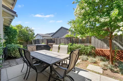 Exterior - 2791 E Tuolumne Rd, Turlock, CA 95382 photo 8 of 12