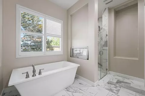 Bath - 2791 E Tuolumne Rd, Turlock, CA 95382 photo 7 of 9