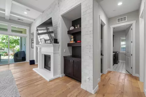Entry Way - 2791 E Tuolumne Rd, Turlock, CA 95382 photo 12 of 16