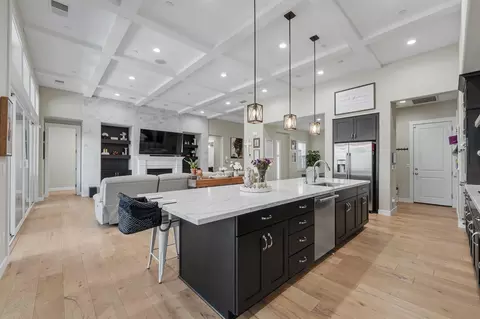 Kitchen - 2791 E Tuolumne Rd, Turlock, CA 95382 photo 3 of 7