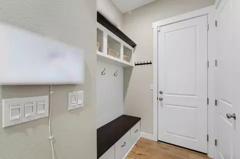Entry Way - 2791 E Tuolumne Rd, Turlock, CA 95382 photo 8 of 16