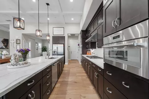 Kitchen - 2791 E Tuolumne Rd, Turlock, CA 95382 photo 4 of 7