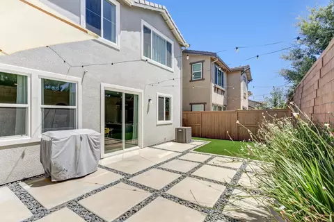 Exterior - 3321 Hackberry Way, Folsom, CA 95630 photo 5 of 13