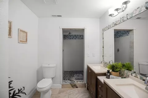 Bath - 3861 High View Dr, Placerville, CA 95667 photo 2 of 5