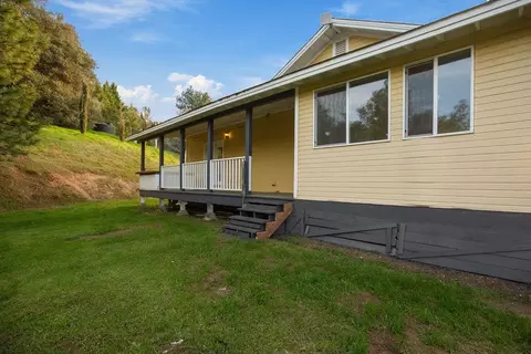 Exterior - 3861 High View Dr, Placerville, CA 95667 photo 10 of 14